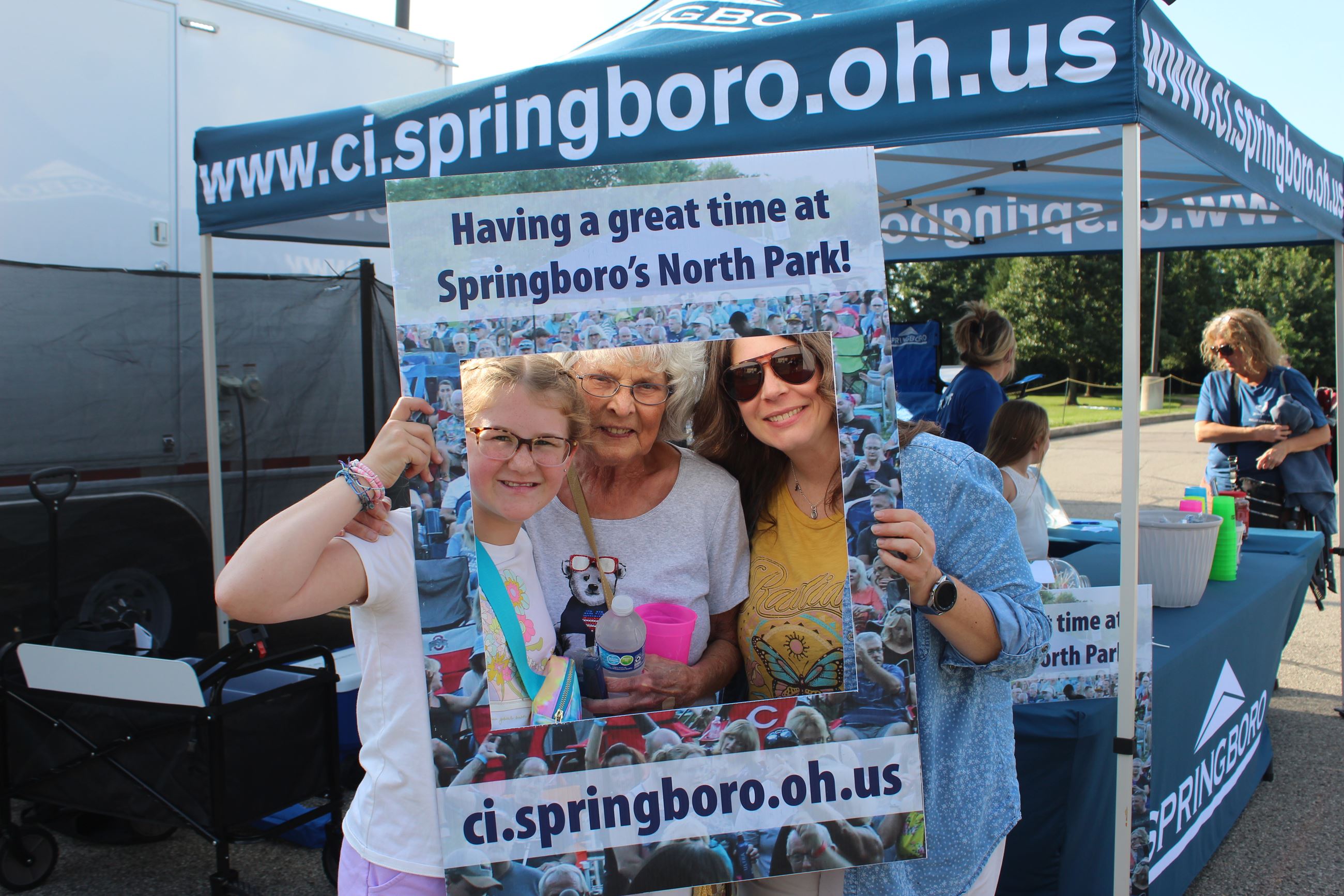 Three people using North Park cutoff for a selfie